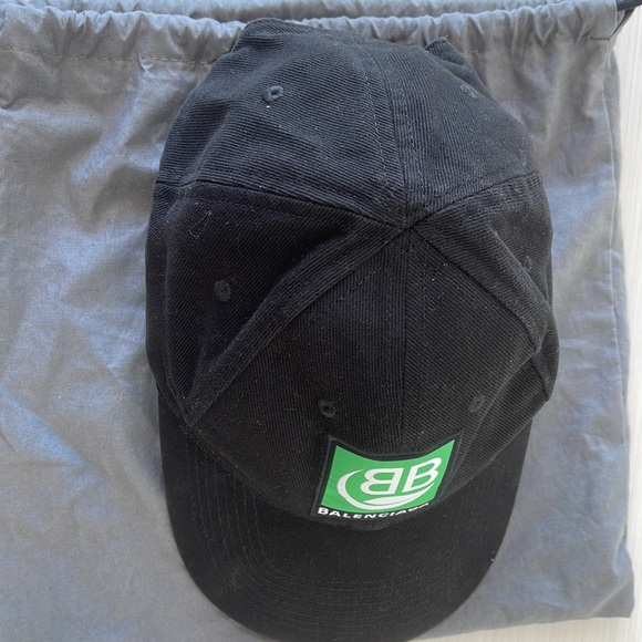 Balenciaga Cap - Picture 3 of 8